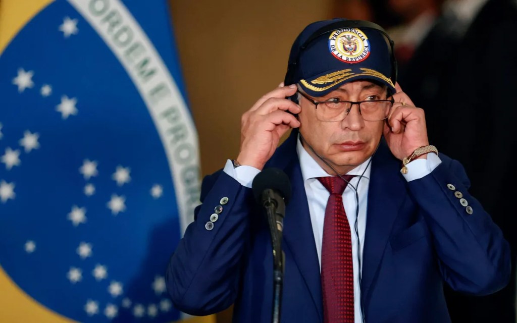 Giro en la Estrategia de Seguridad de Petro: Reanudación de&nbsp;Bombardeos